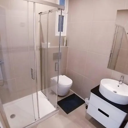 Penzion Room In Apartment - Braga Romana - Double Room In Center *